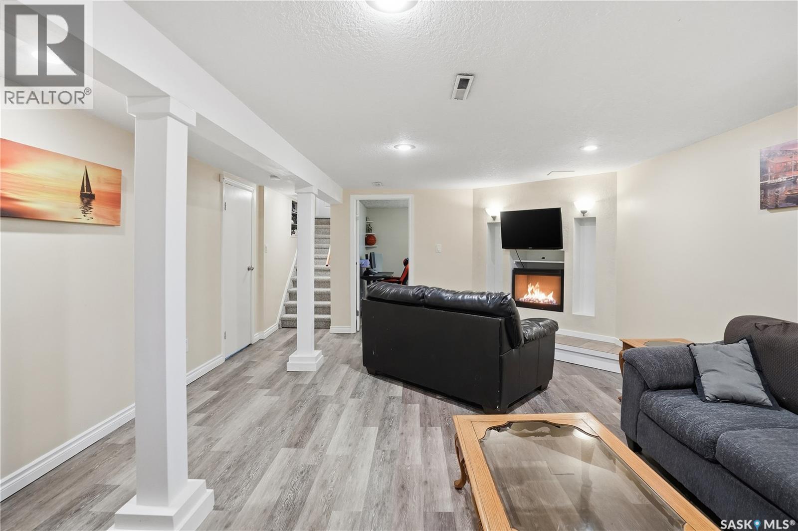 Single Family House Bungalow for Sale in  Royal STREET Regina 