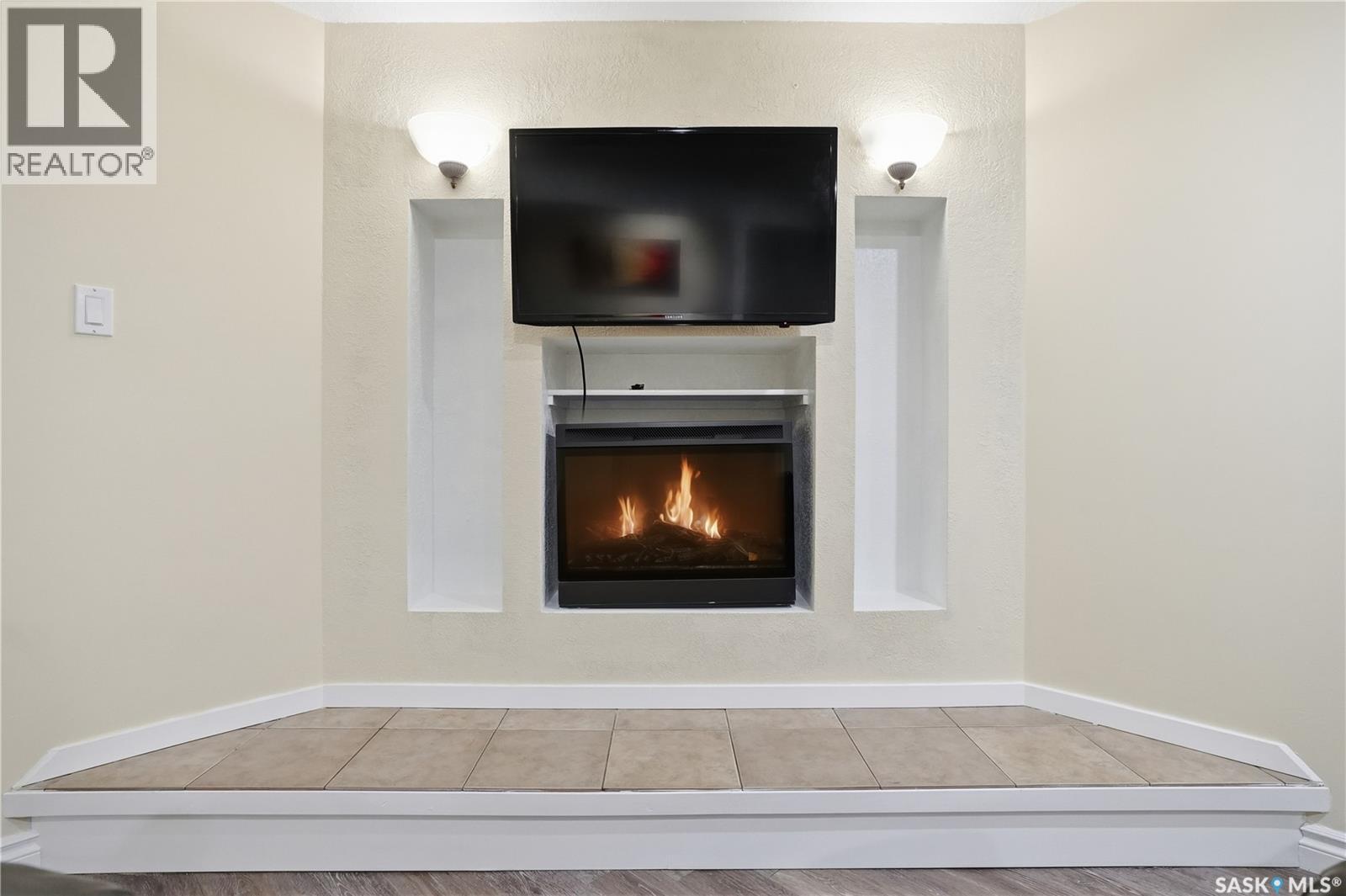 Single Family House Bungalow for Sale in  Royal STREET Regina 