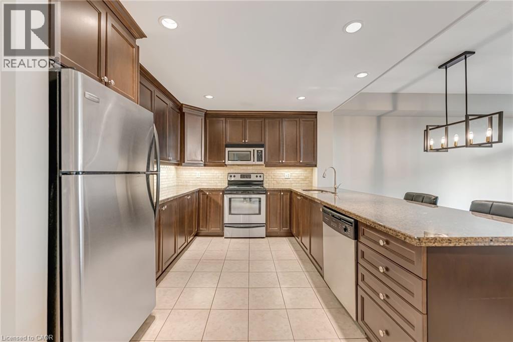 #207 396 PLAINS ROAD E - 7