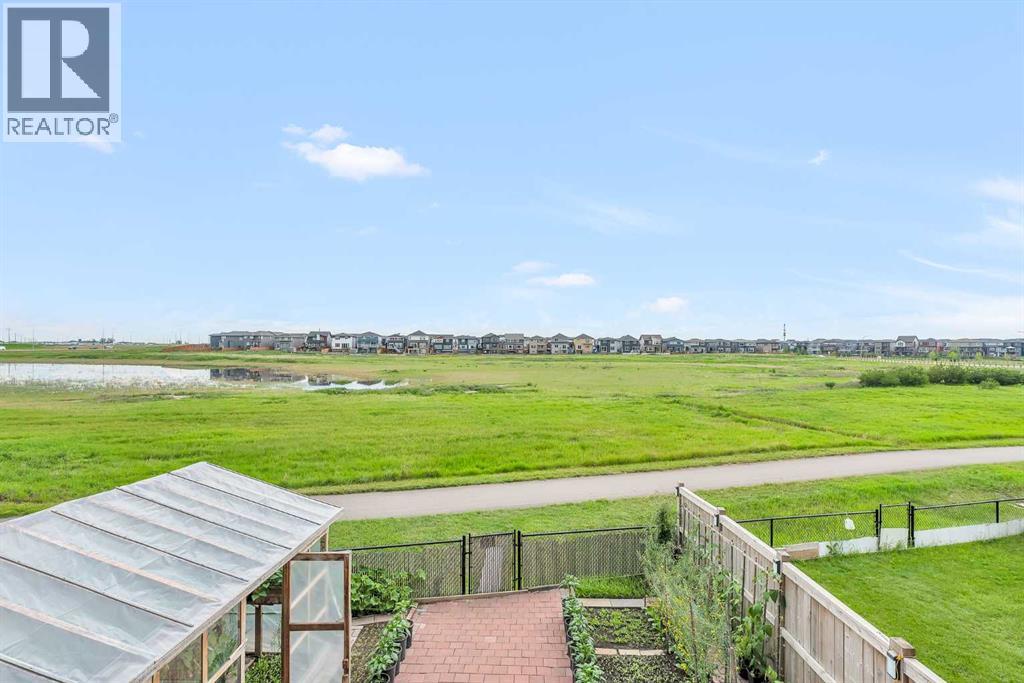 304 Corner Meadows Manor NE, Calgary, Alberta