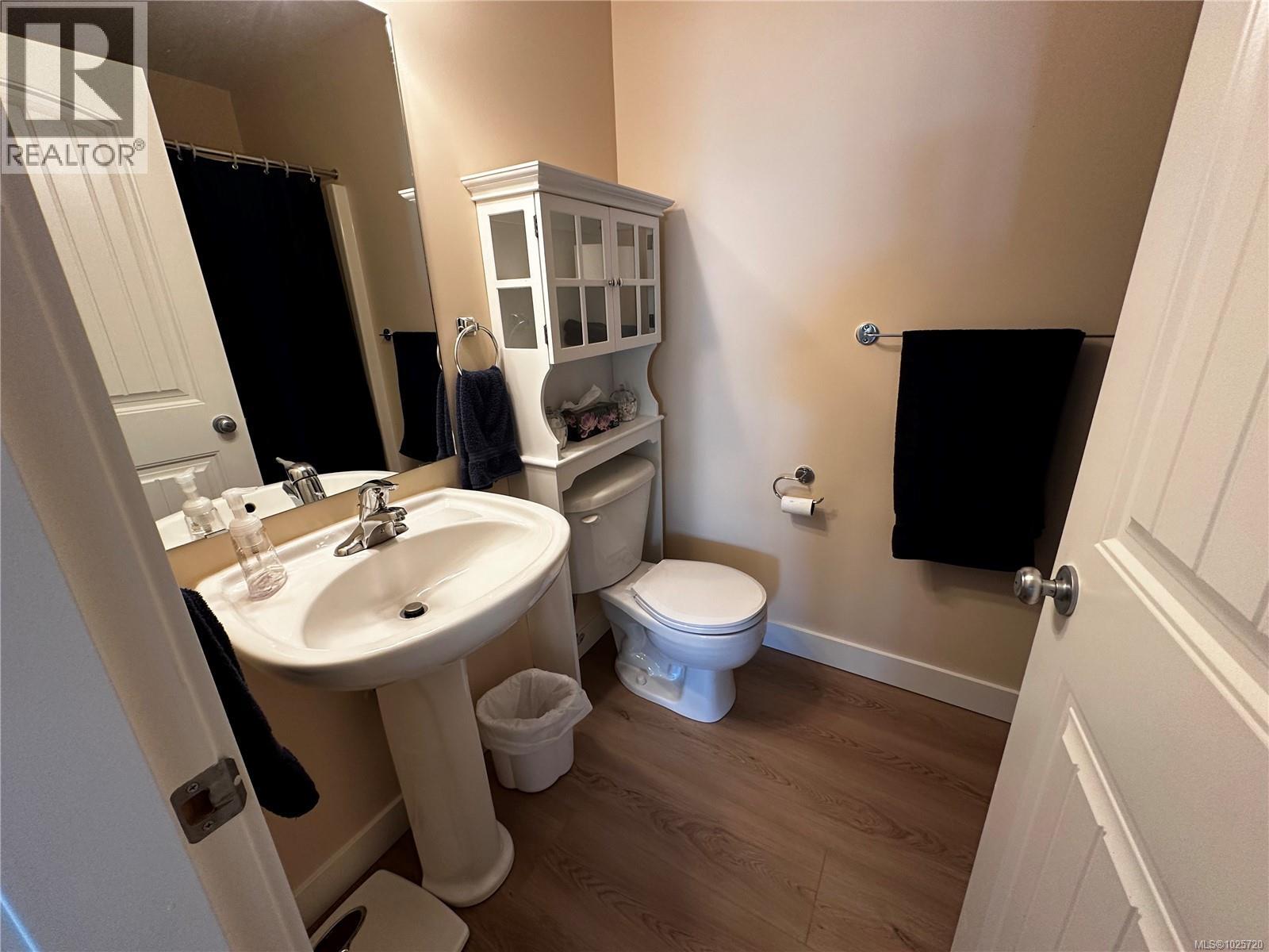 15 119 20th St, Courtenay