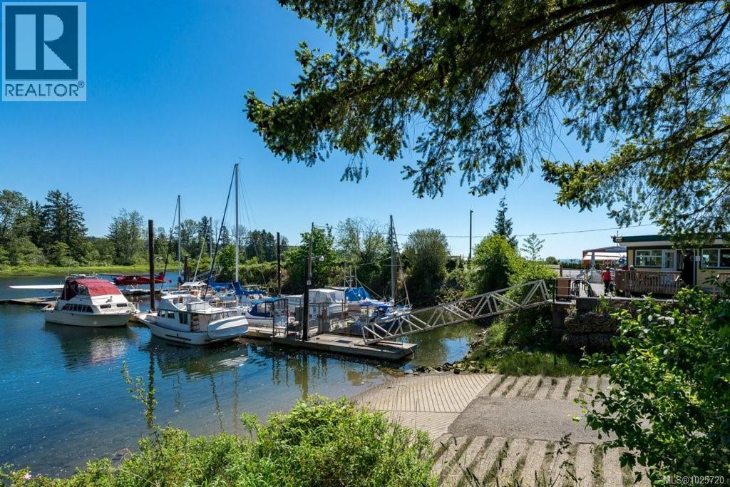 15 119 20th St, Courtenay