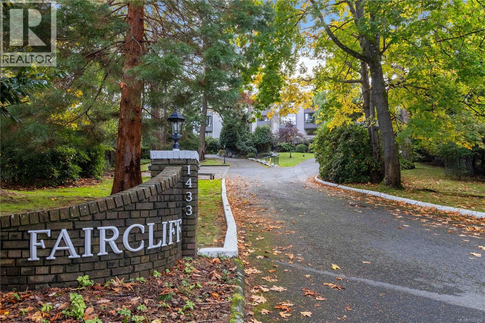 410 1433 Faircliff Lane, Victoria