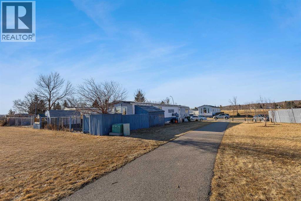 Single Family House Bungalow for Sale in  Huntstrom Drive NE Huntington Hills Calgary 