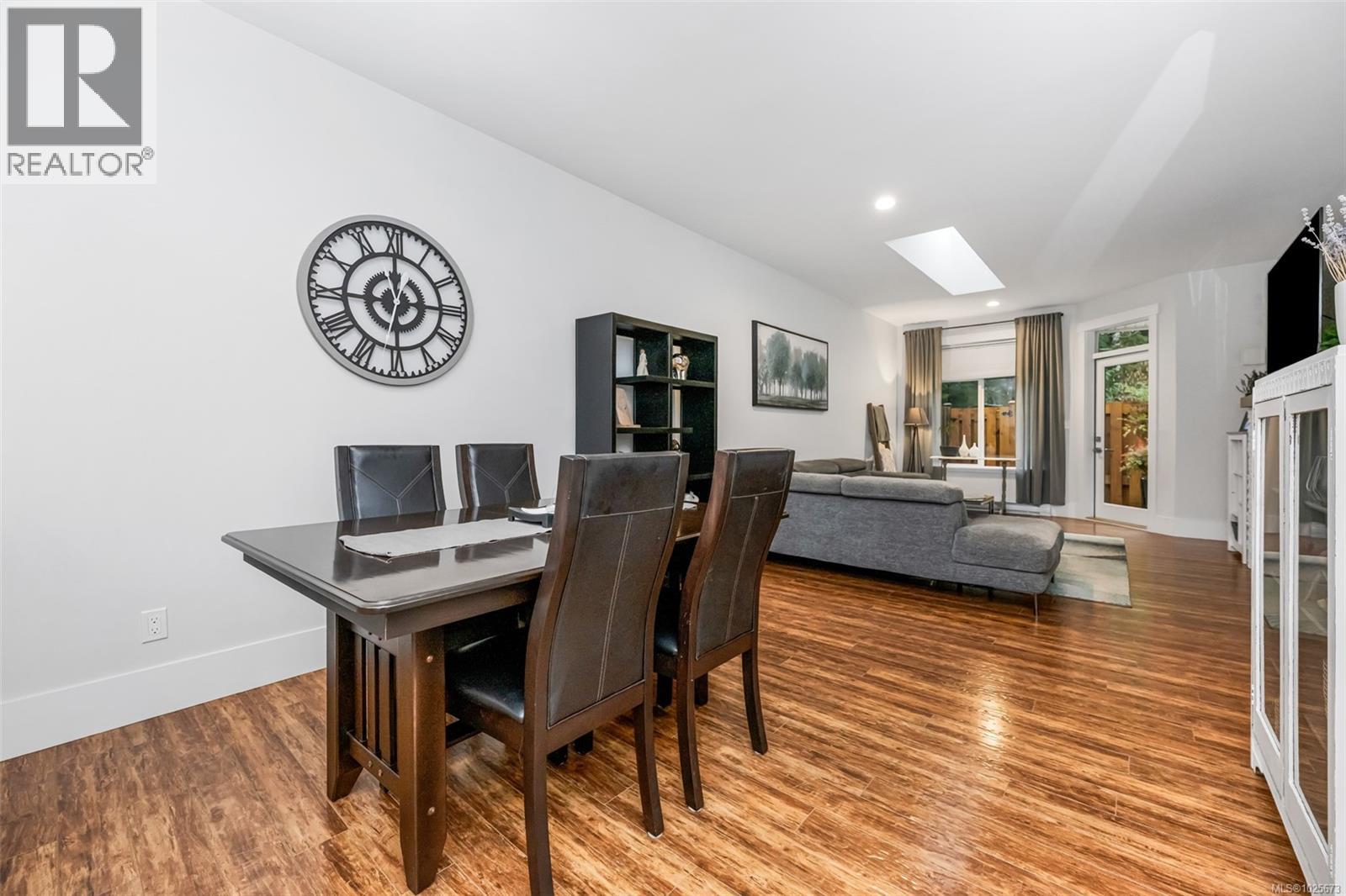 62 300 Grosskleg Way, Lake Cowichan