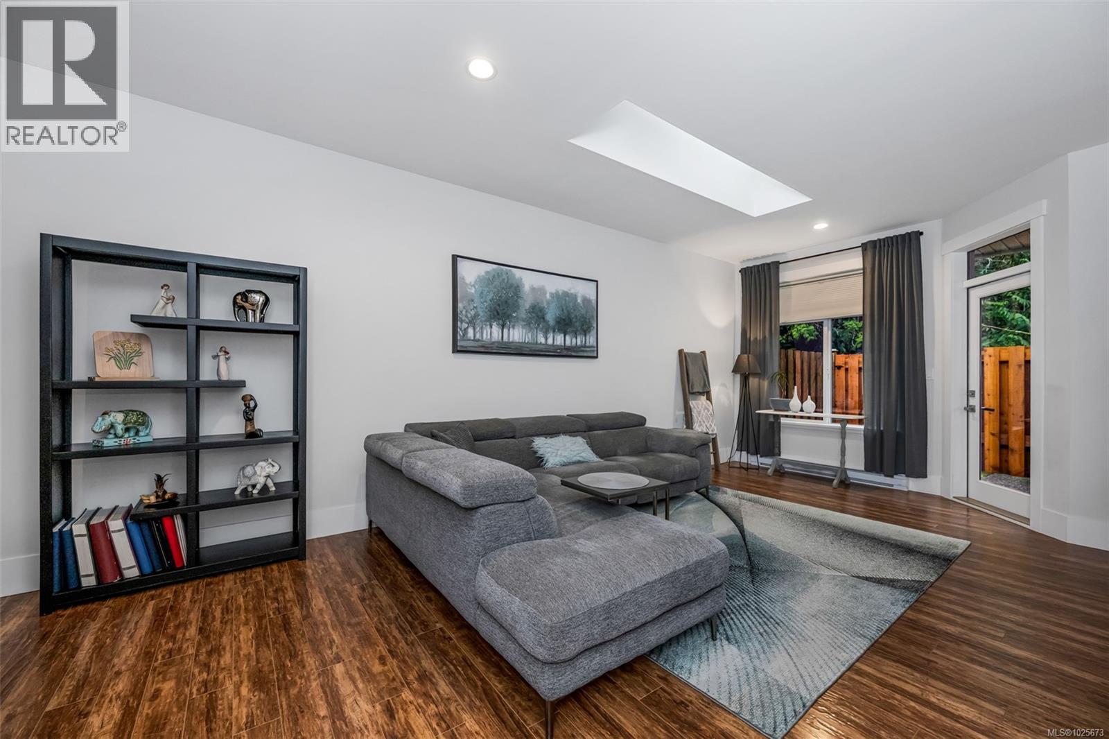 62 300 Grosskleg Way, Lake Cowichan