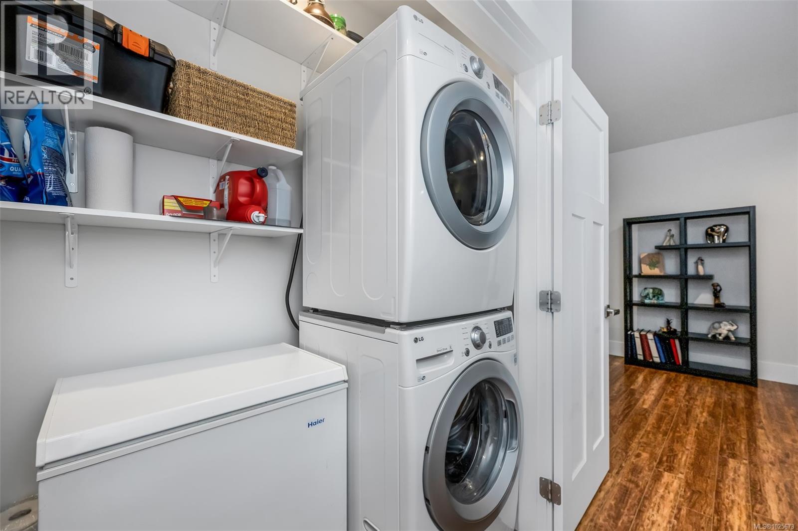 62 300 Grosskleg Way, Lake Cowichan