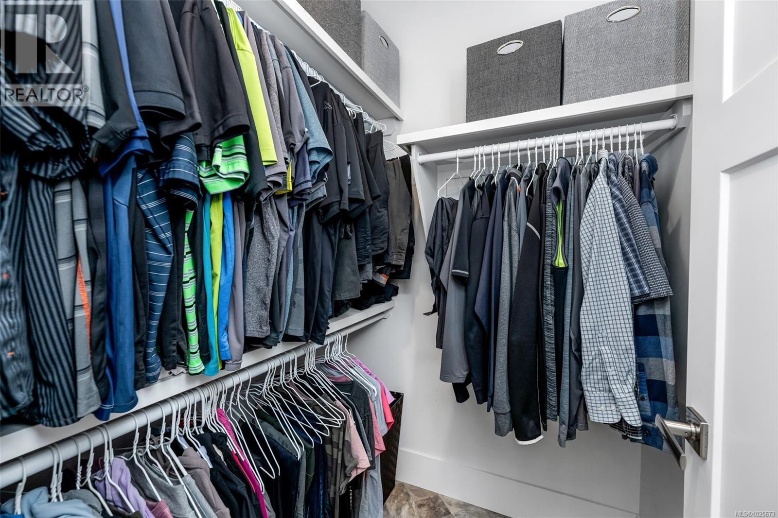 62 300 Grosskleg Way, Lake Cowichan