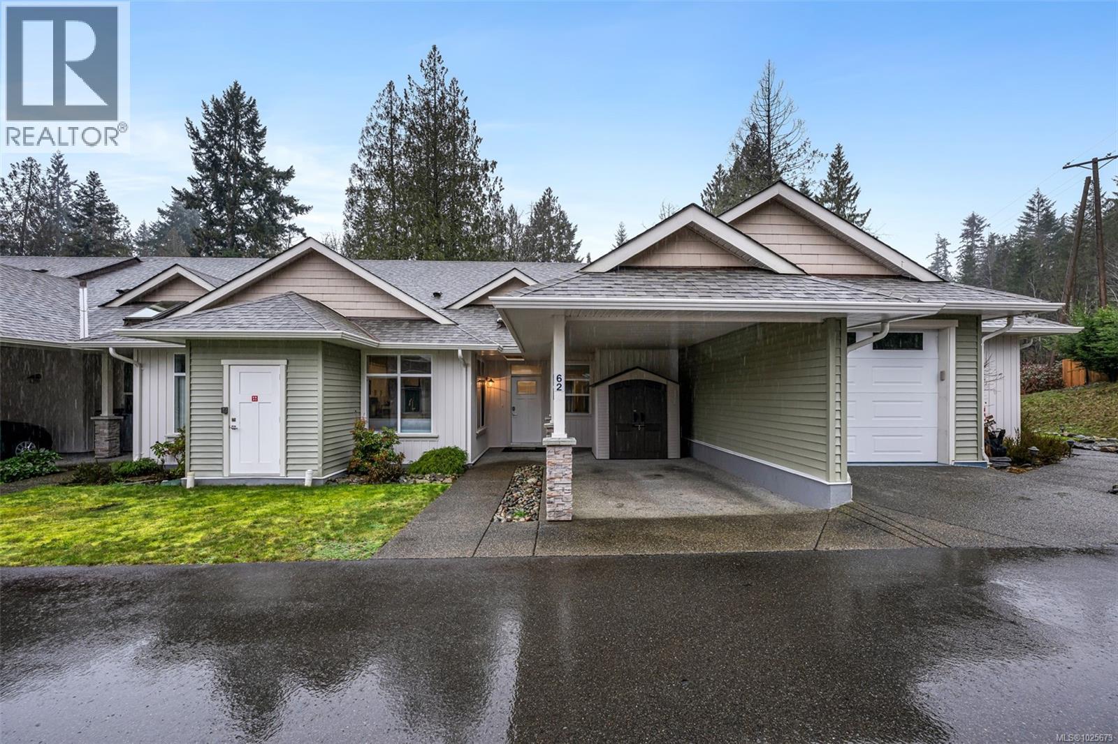 62 300 Grosskleg Way, Lake Cowichan