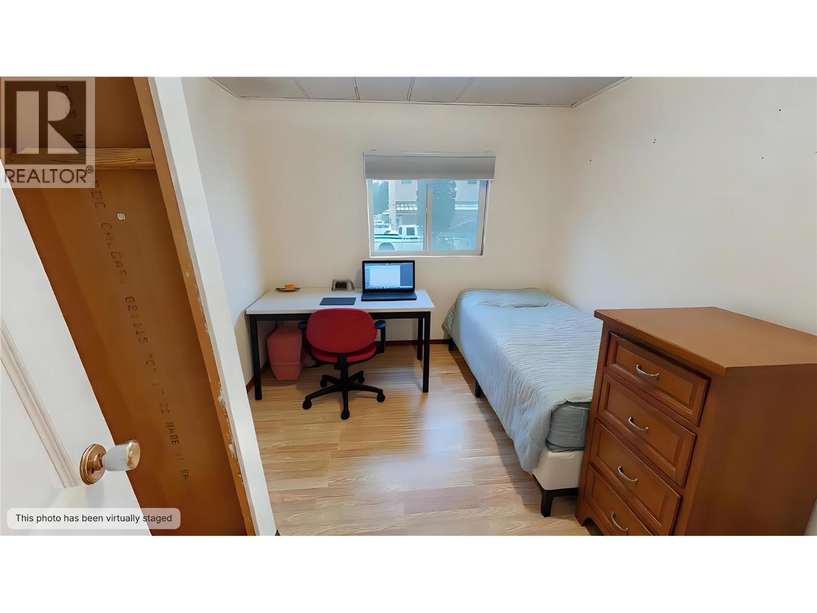 7516 Columbia Avenue, Radium Hot Springs