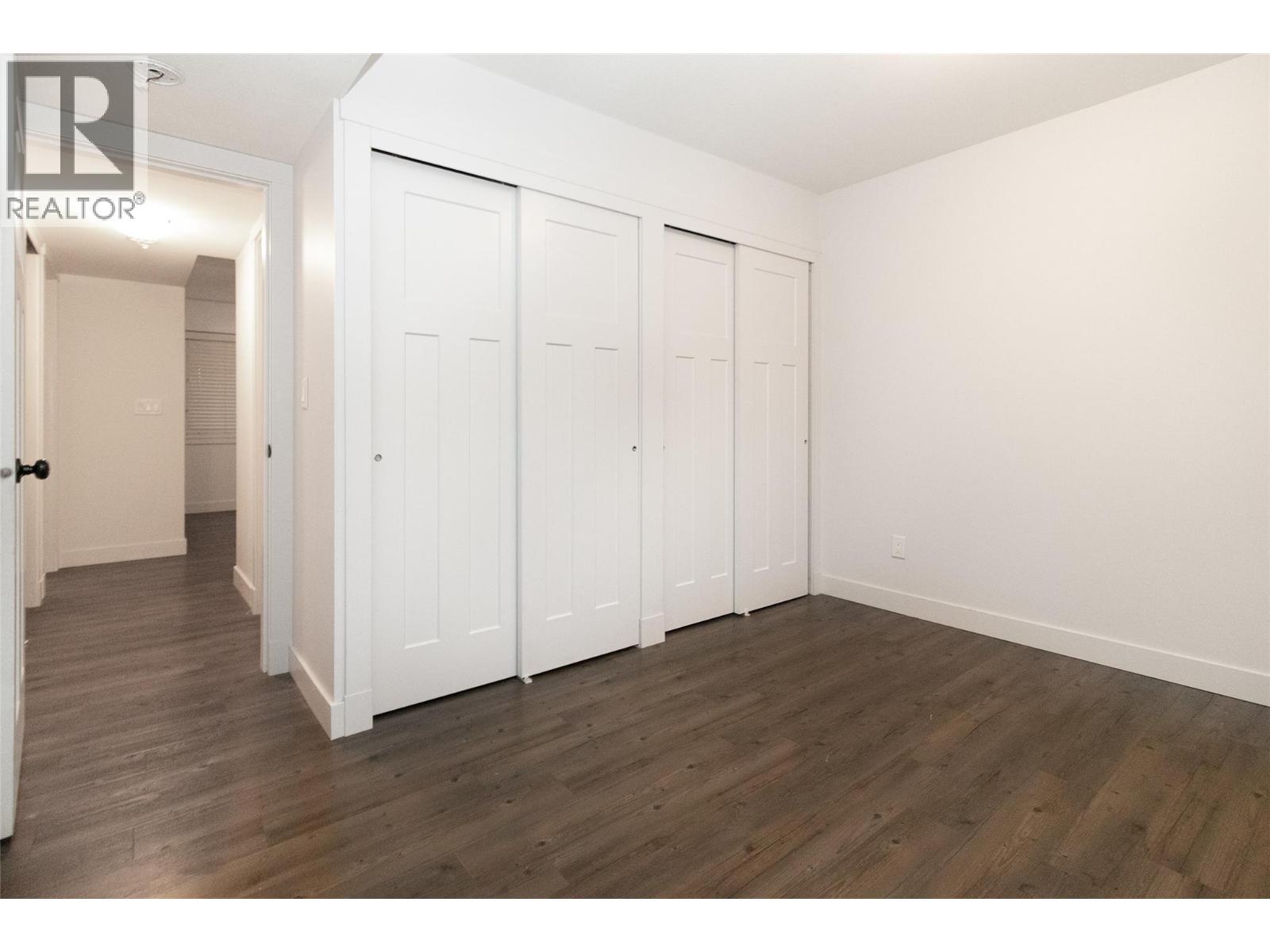 560 Christleton Avenue - 24