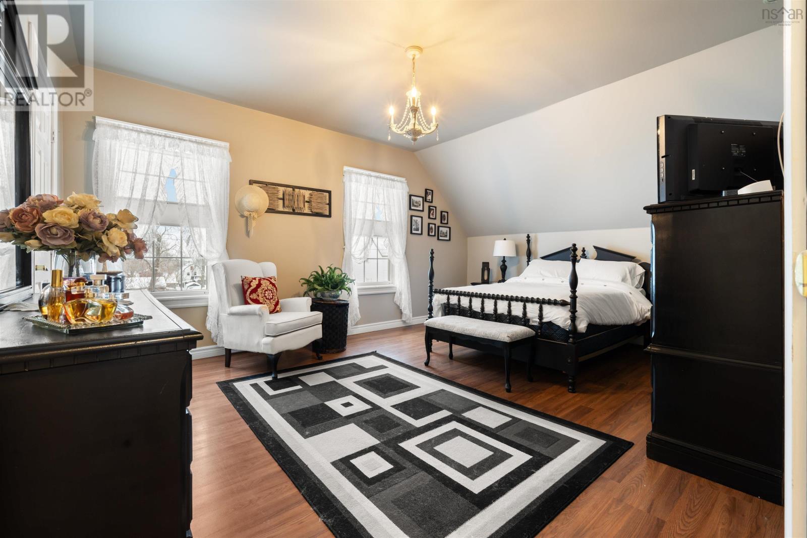 Property 29 of 46 of 1983 Ballarat Street