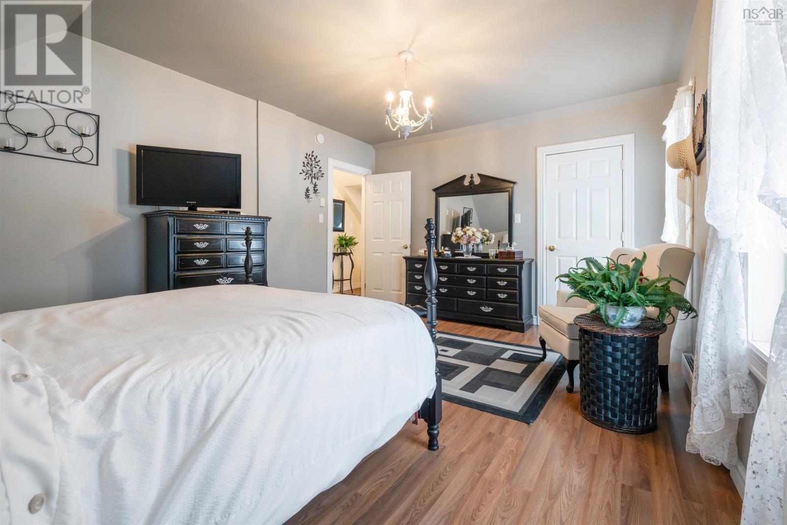 Property 30 of 46 of 1983 Ballarat Street