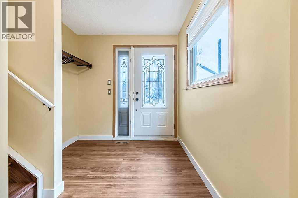 Single Family House Bi-level for Sale in   Avenue NE Pineridge Calgary 