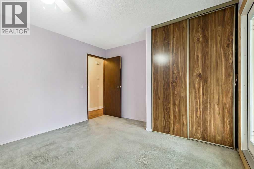 Single Family House Bi-level for Sale in   Avenue NE Pineridge Calgary 