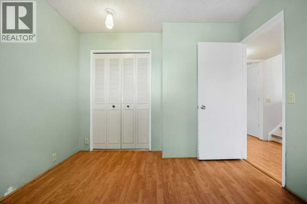 Single Family House 4 Level for Sale in  Dalcastle Crescent NW Dalhousie Calgary 