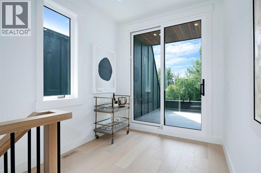 Single Family House for Sale in  Broadview Road NW Hillhurst Calgary 