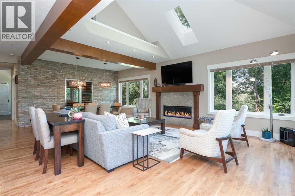 Single Family House for Sale in   Avenue NW Mount Pleasant Calgary 