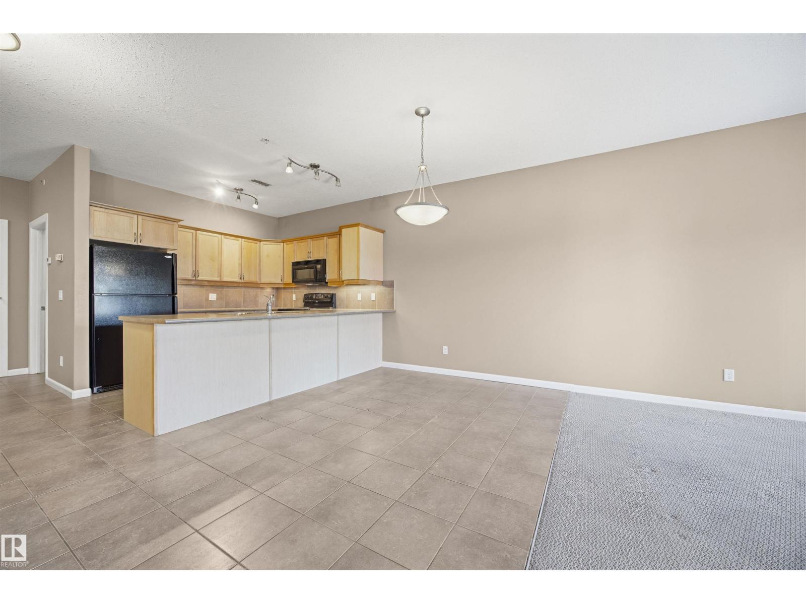 #214 160 MAGRATH RD NW, Edmonton