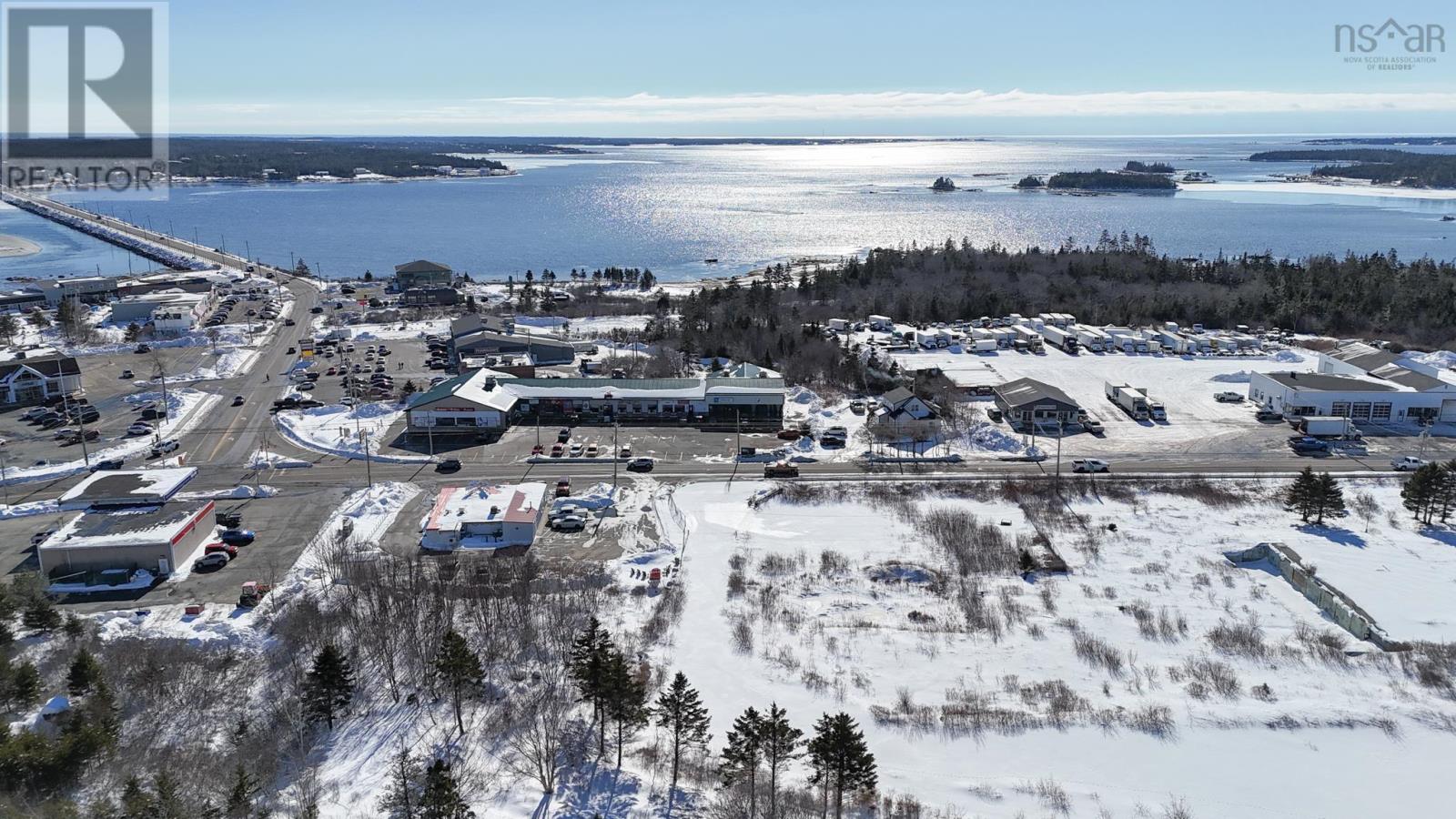 Property 4 of 10 of 3736 Highway 3