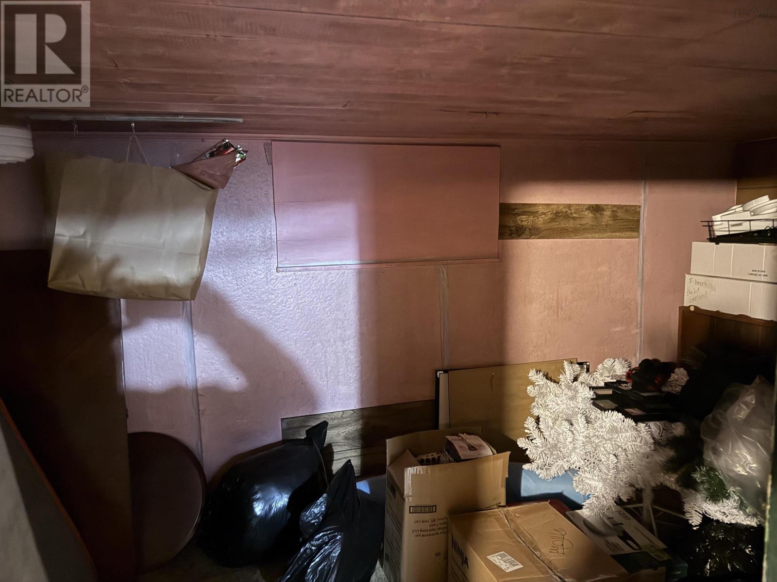 Property 31 of 35 of 119 Connaught Avenue