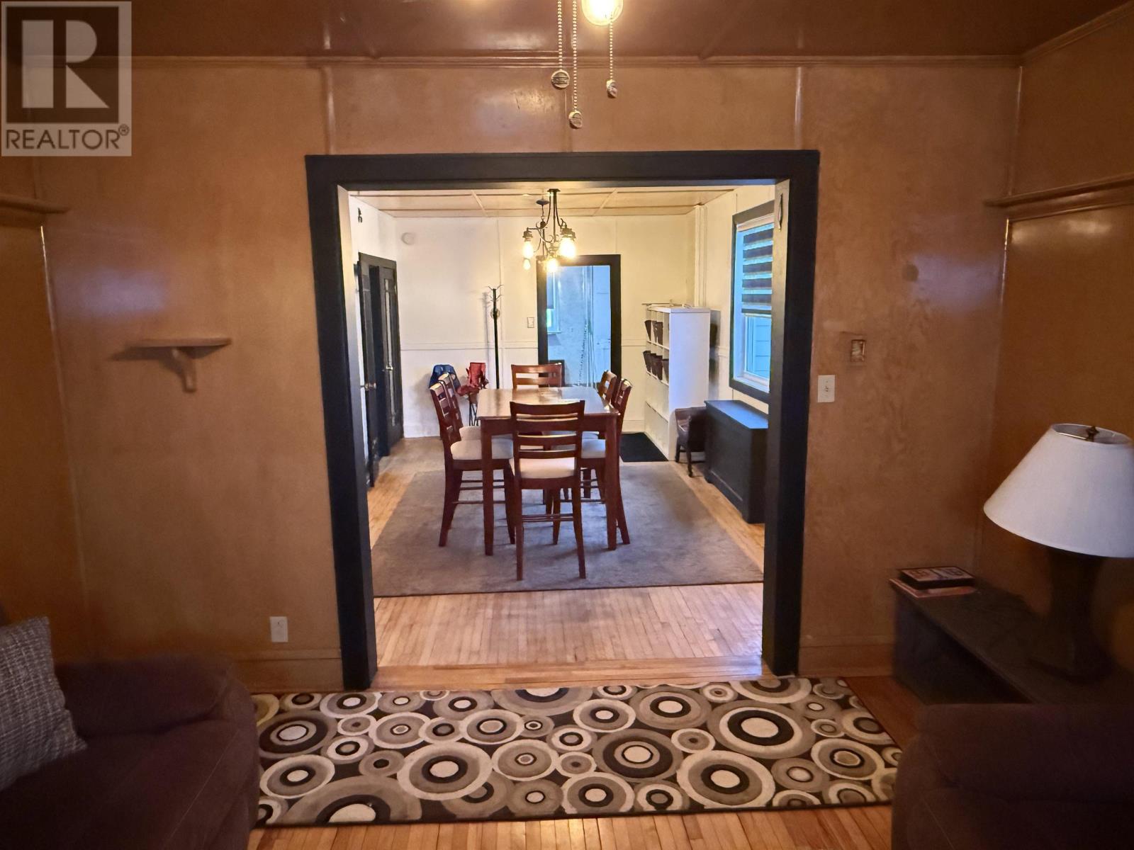 Property 14 of 35 of 119 Connaught Avenue