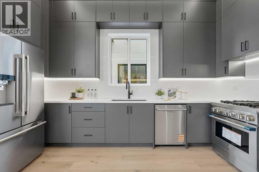 Single Family House for Sale in  Lissington Drive SW North Glenmore Park Calgary 