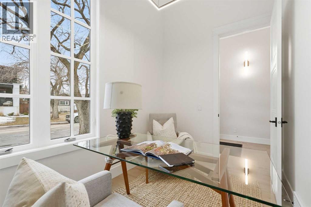 Single Family House for Sale in  Lissington Drive SW North Glenmore Park Calgary 