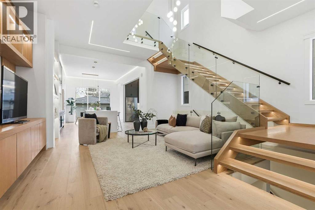 Single Family House for Sale in  Lissington Drive SW North Glenmore Park Calgary 