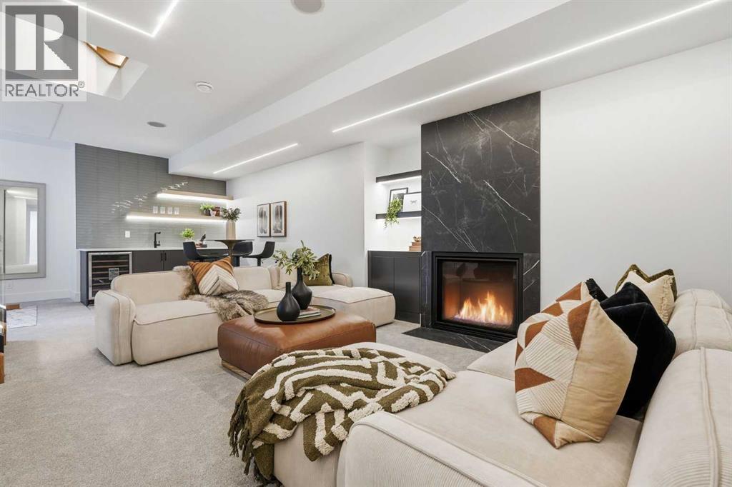 Single Family House for Sale in  Lissington Drive SW North Glenmore Park Calgary 