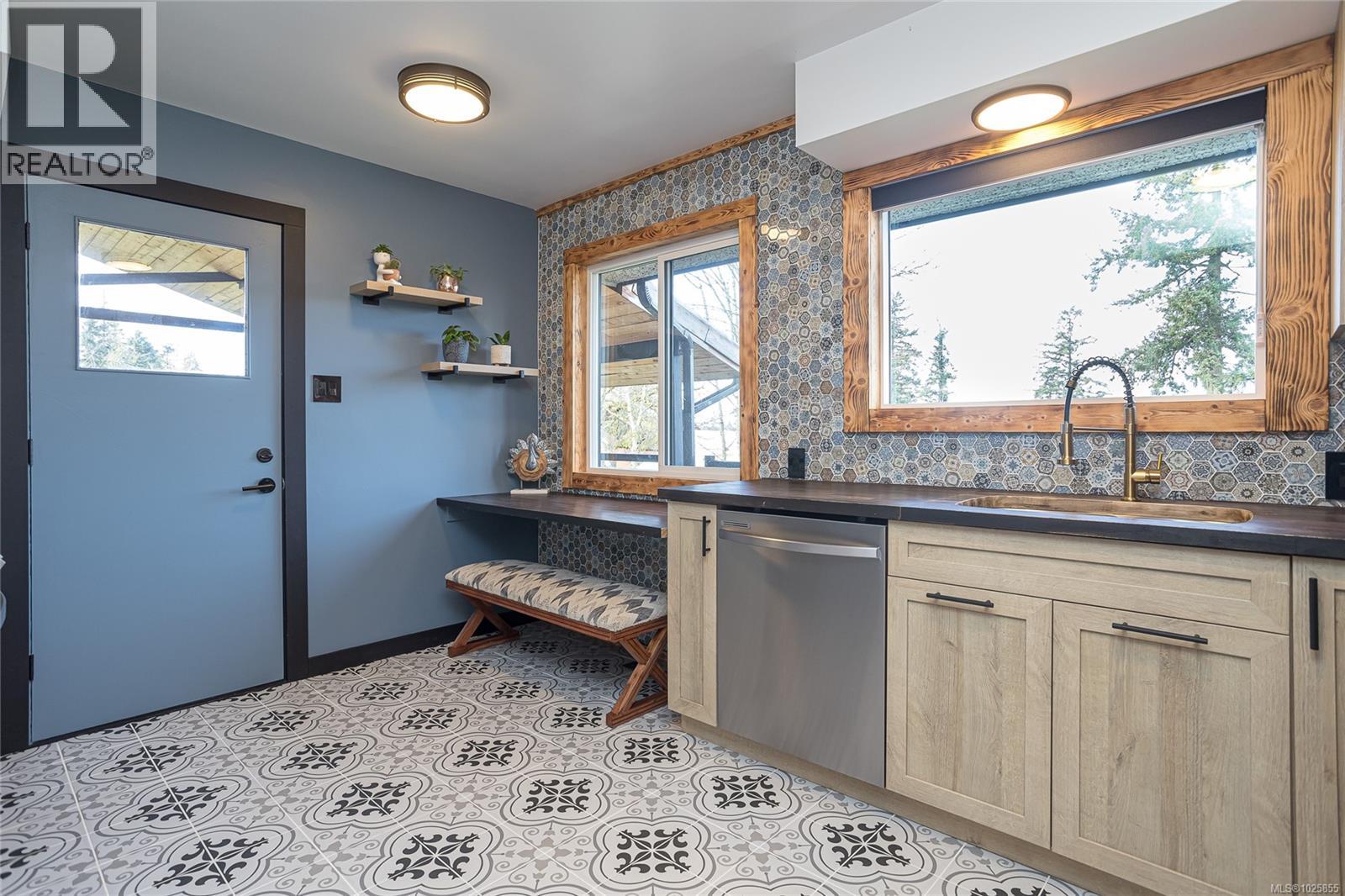 1743 Maple Bay Rd, Duncan