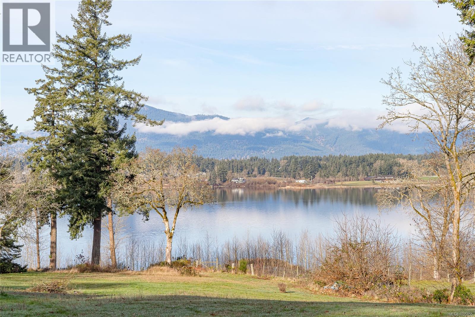 1743 Maple Bay Rd, Duncan