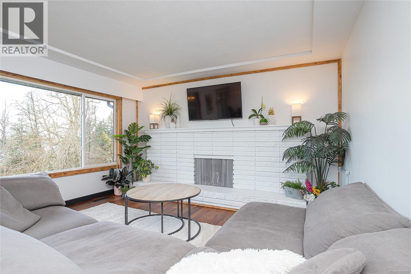 1743 Maple Bay Rd, Duncan