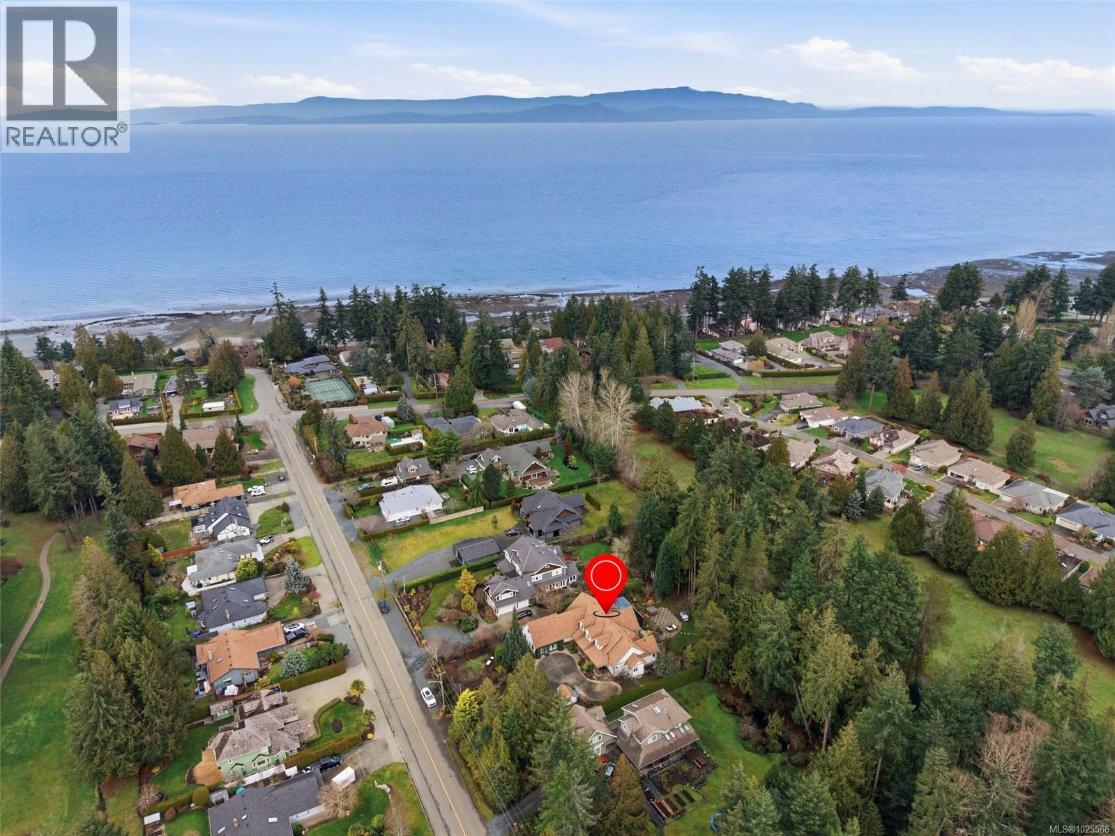 531 Yambury Rd, Qualicum Beach