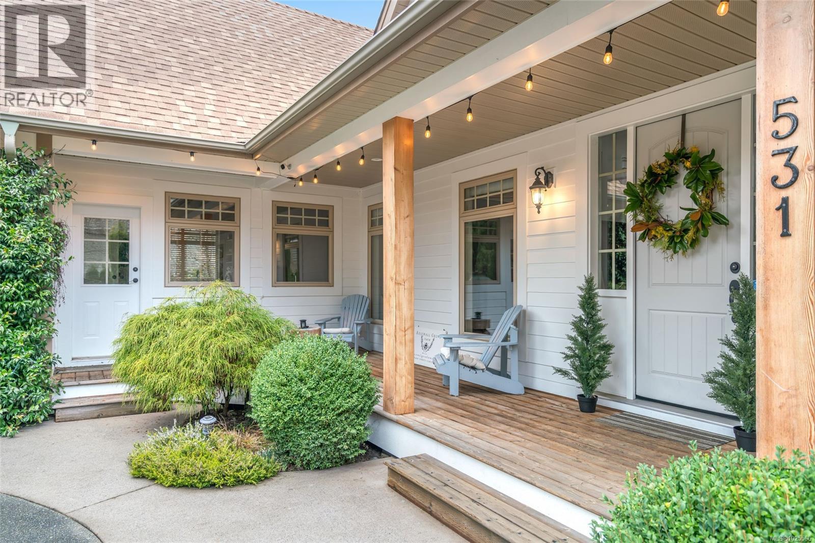 531 Yambury Rd, Qualicum Beach