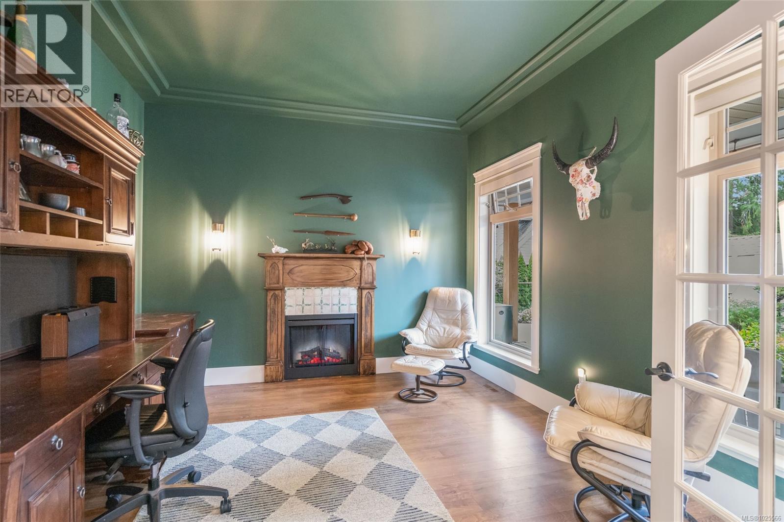 531 Yambury Rd, Qualicum Beach