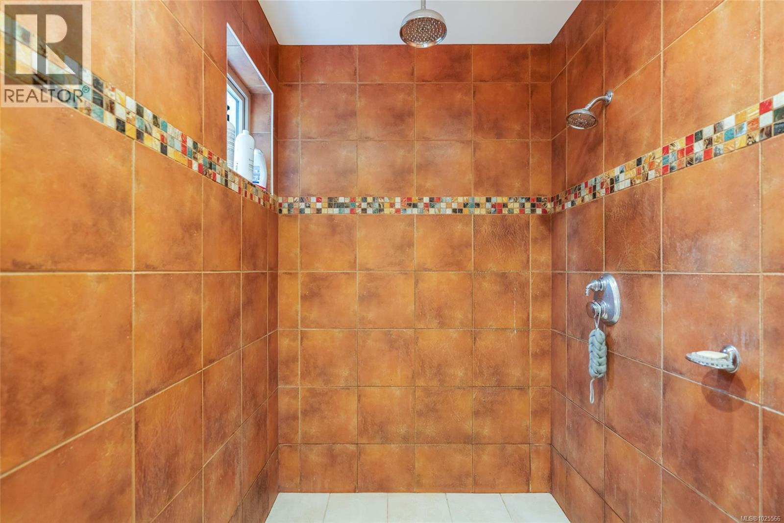 531 Yambury Rd, Qualicum Beach