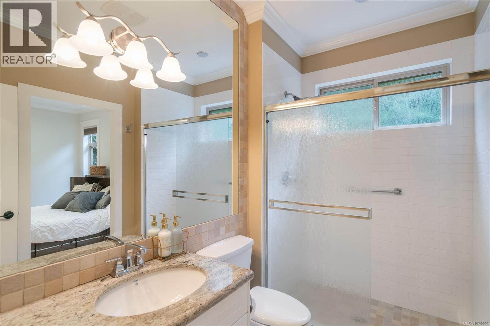 531 Yambury Rd, Qualicum Beach