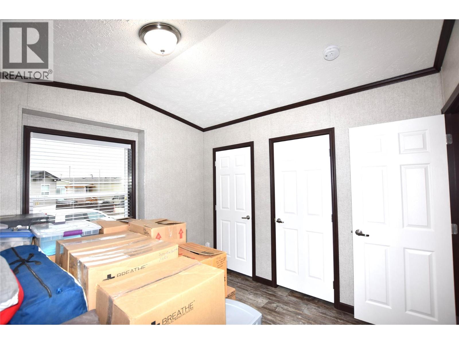 #8 61 ANTOINE ROAD - 32