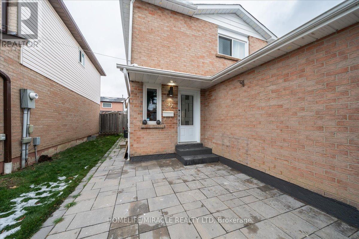 47 MARTINDALE CRESCENT - Photo 4 of 50, Brampton (Brampton West), Ontario
