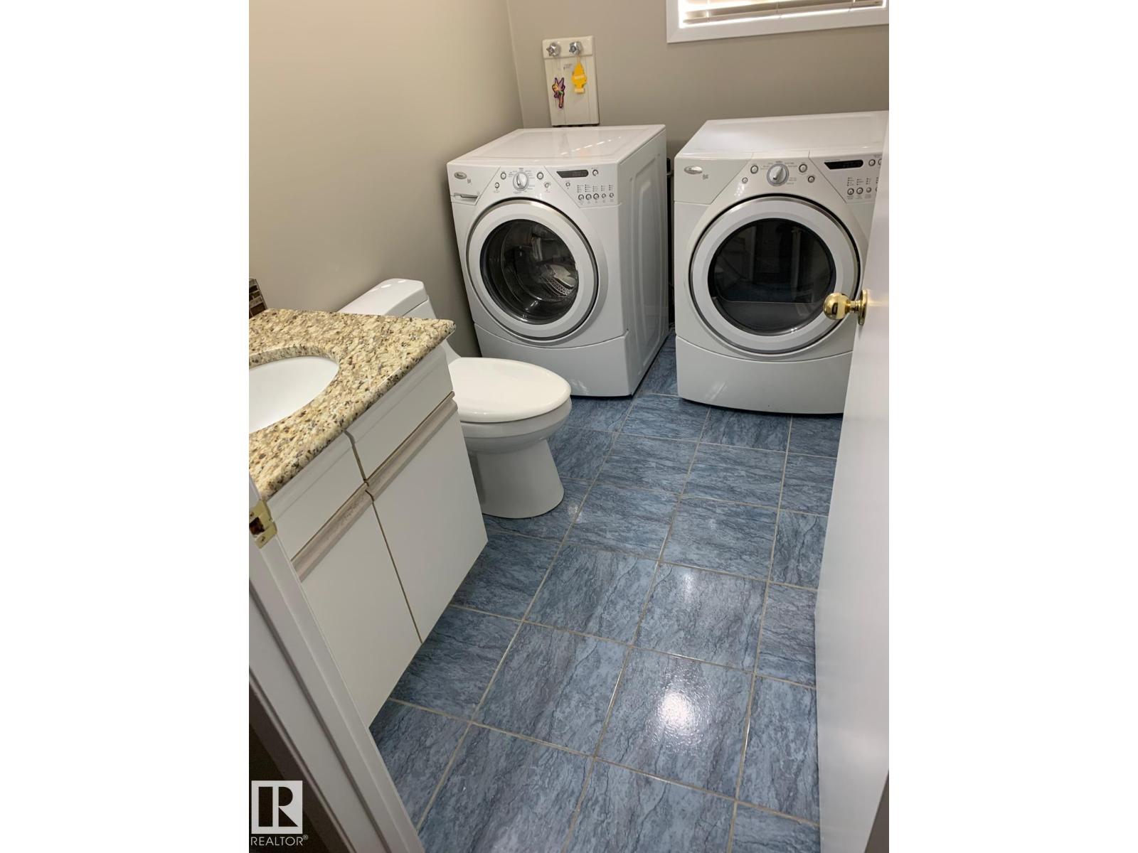 
          1535 80A Street NW
            <br/>
            <span>Edmonton</span>
            , 
            <span>AB</span>
             <span>T6K4E2</span>
         - Photo 22