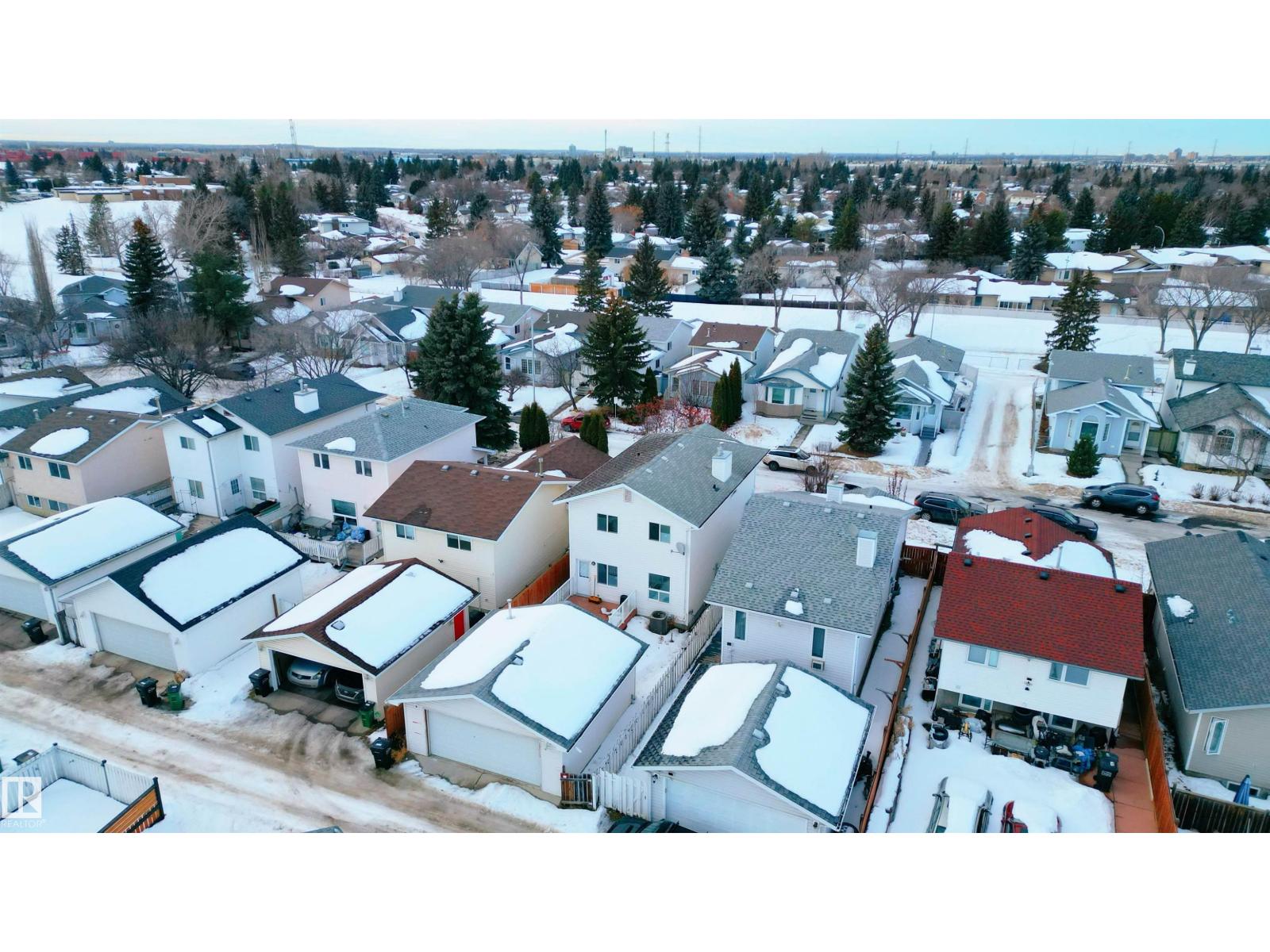 
          1535 80A Street NW
            <br/>
            <span>Edmonton</span>
            , 
            <span>AB</span>
             <span>T6K4E2</span>
         - Photo 14