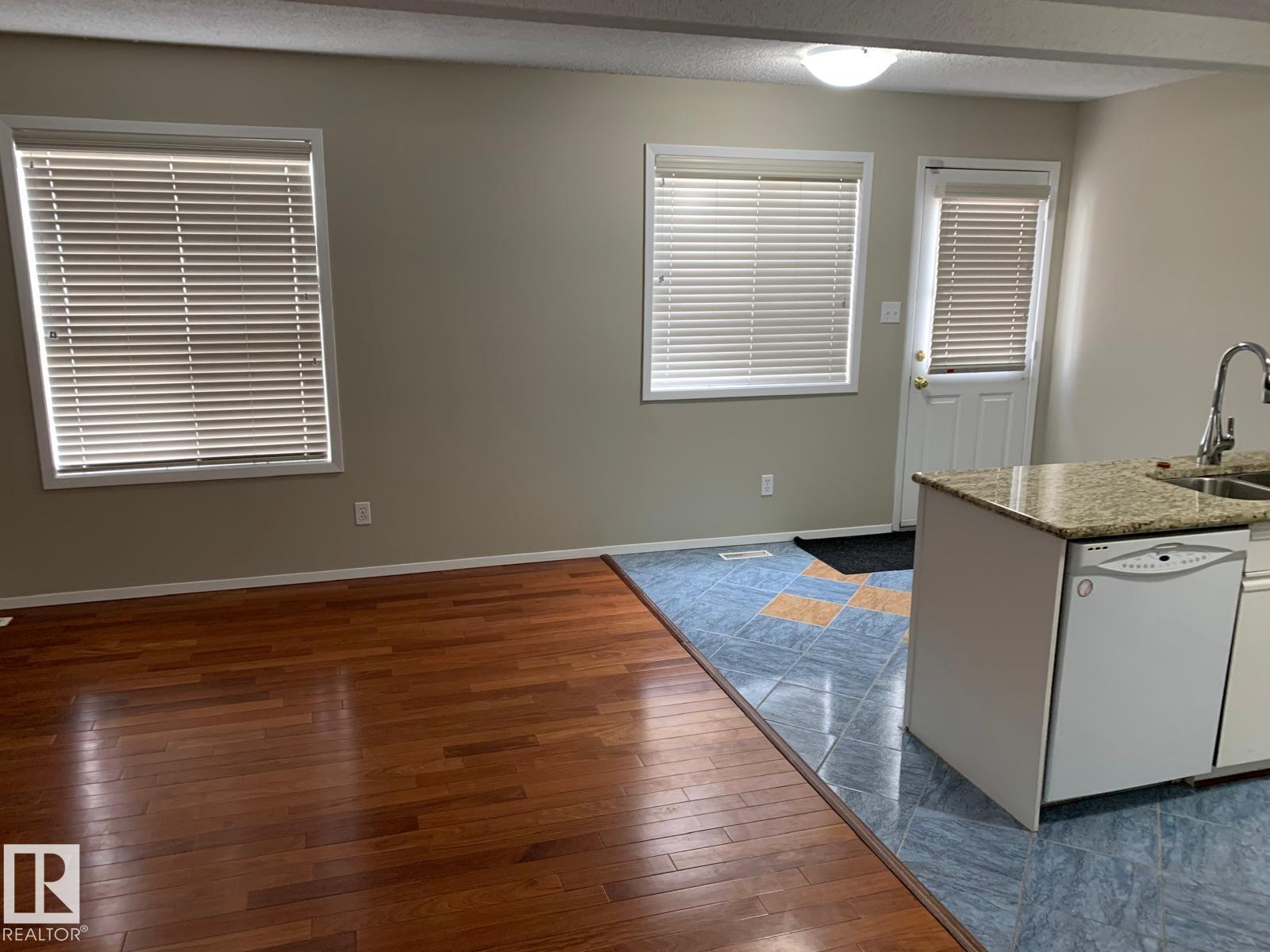 
          1535 80A Street NW
            <br/>
            <span>Edmonton</span>
            , 
            <span>AB</span>
             <span>T6K4E2</span>
         - Photo 12