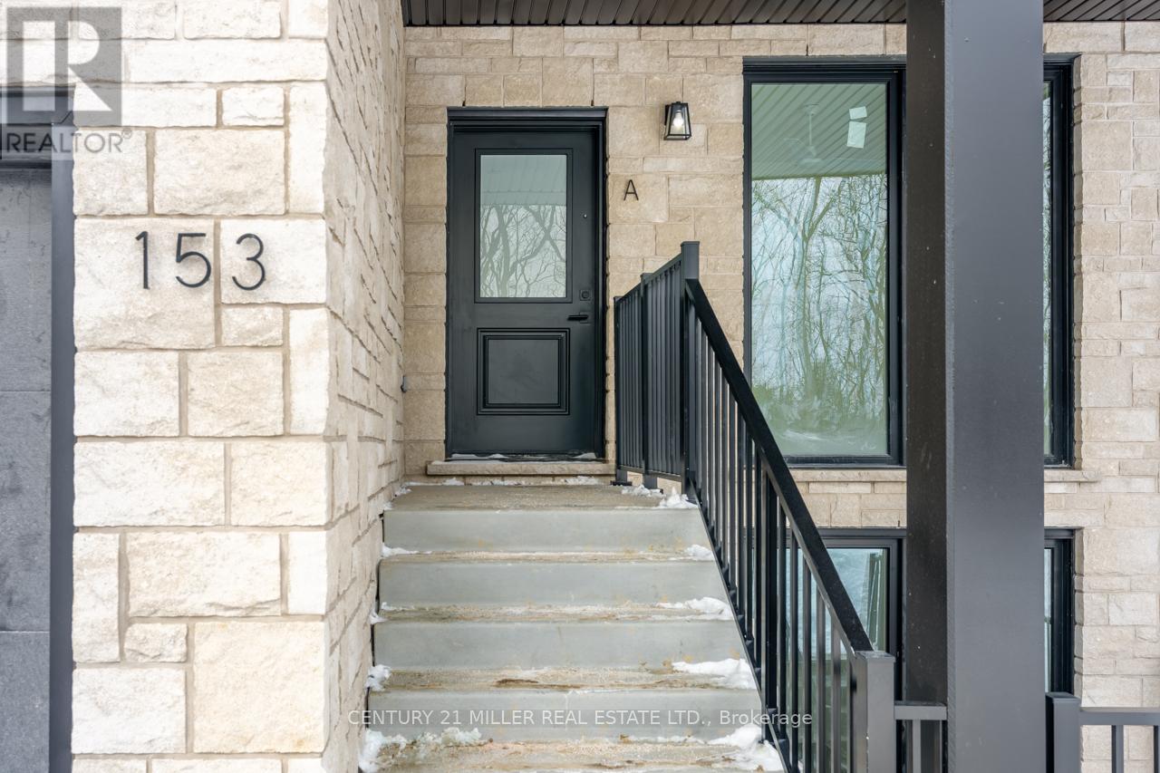 153 Richardson Unit A photo 3