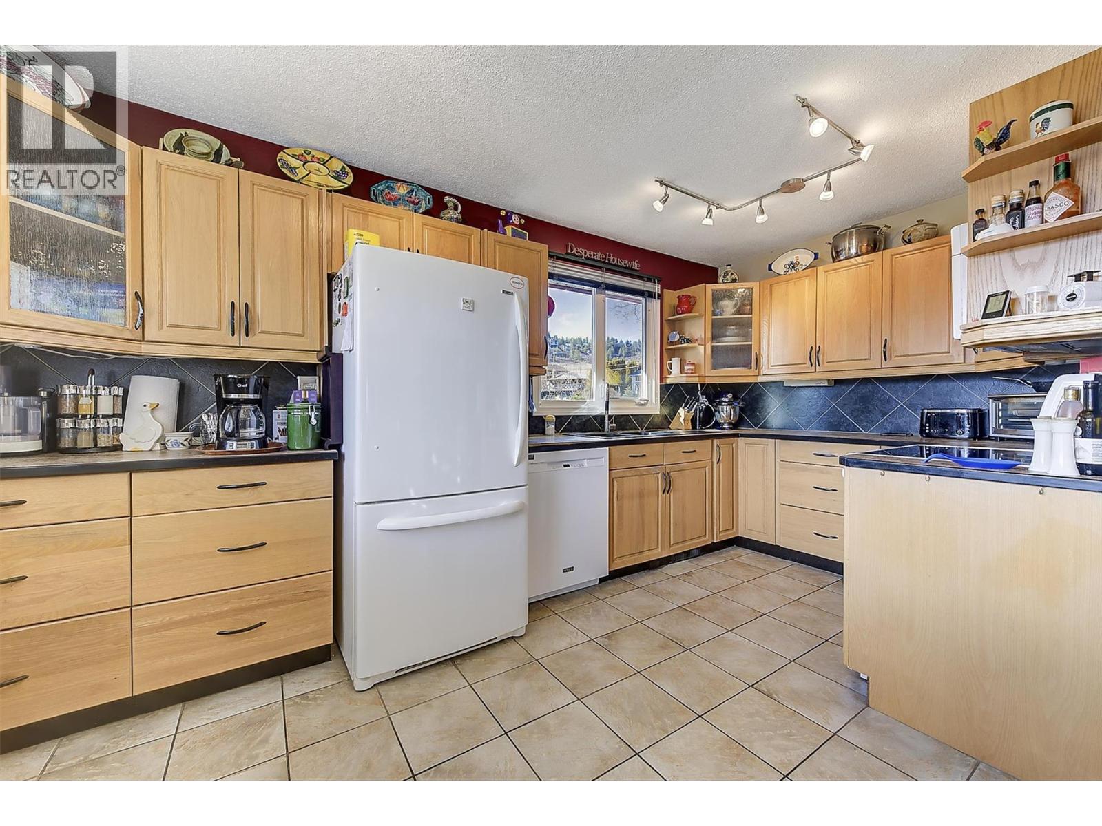 919 McCartney Road, West Kelowna