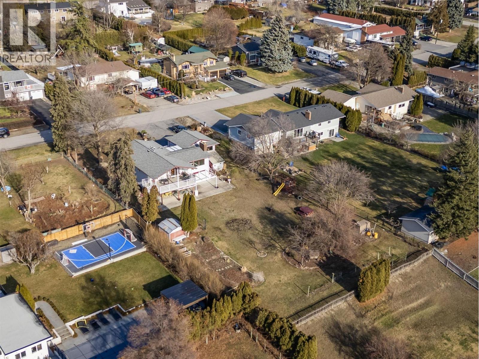 919 McCartney Road, West Kelowna