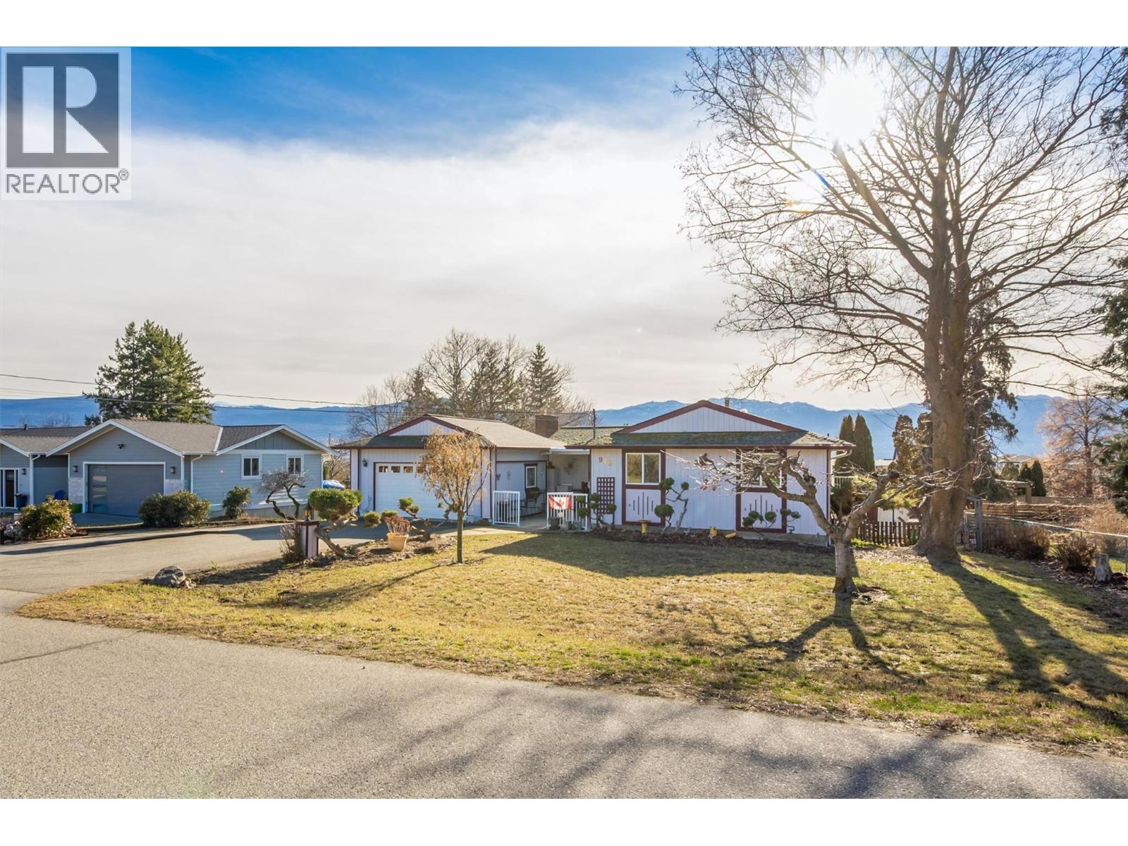 919 McCartney Road, West Kelowna