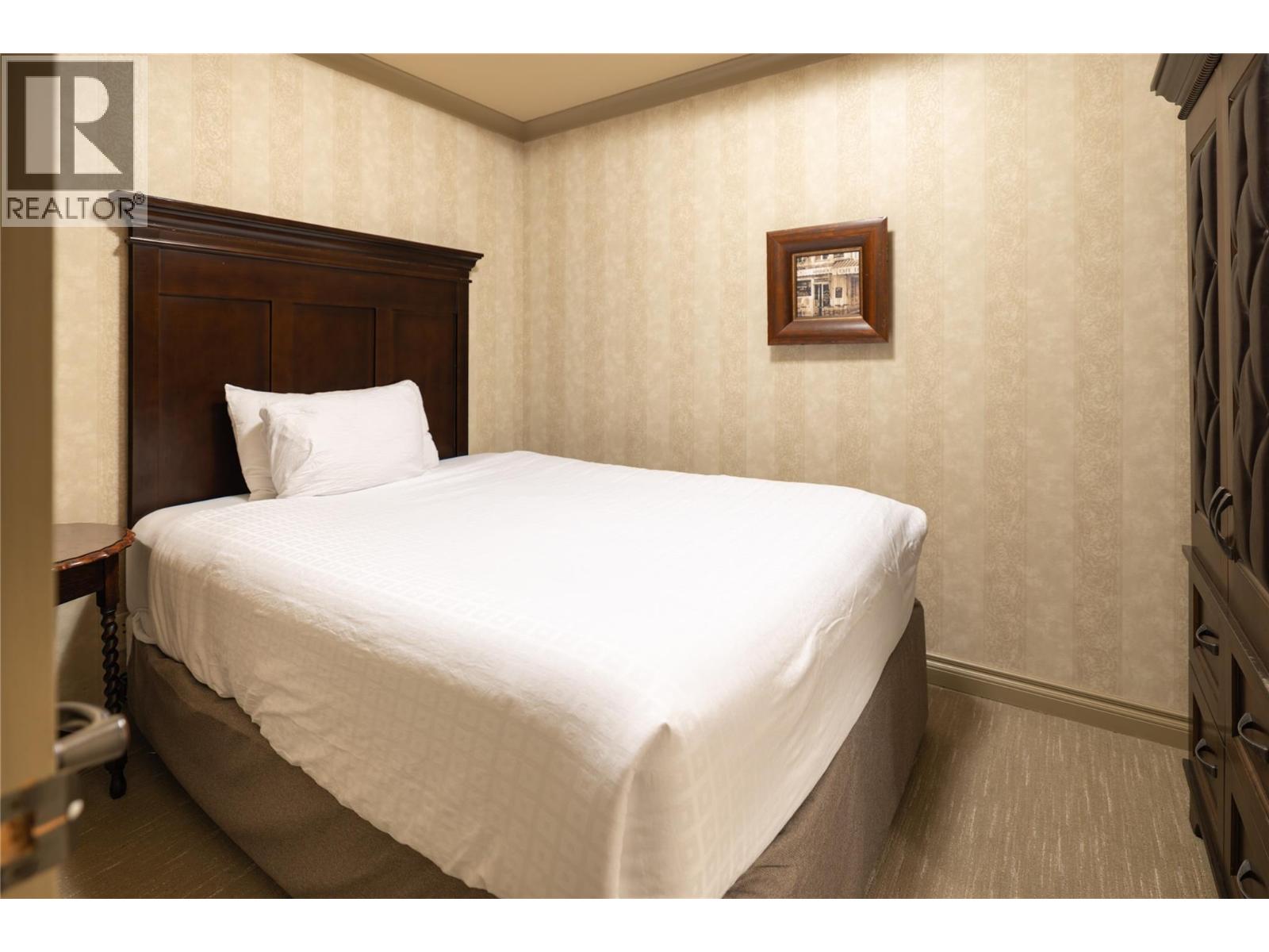 464 (B12) 1288 Water Street, Kelowna