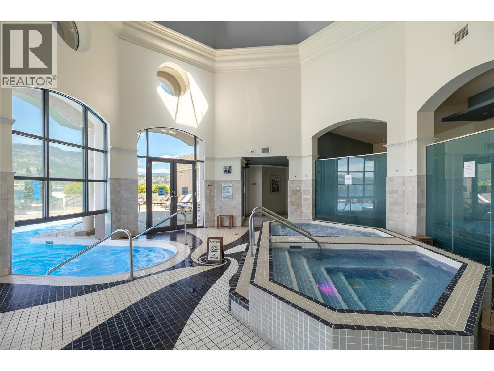 464 (B12) 1288 Water Street, Kelowna