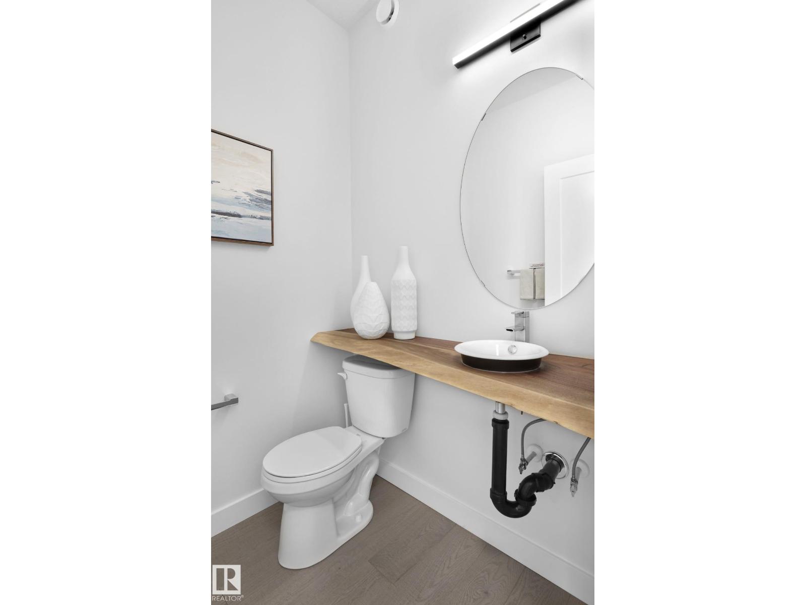 22003 93 AV NW, Edmonton